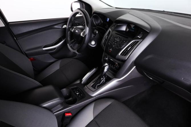 Ford Focus III с пробегом 2013 года, цена 1 049 000 рублей, 110879 км, хэтчбек, Автокод Объявления