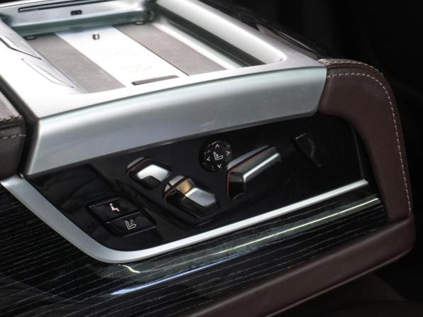 BMW 7 серии VI (G11/G12) Рестайлинг с пробегом 2022 года, цена 8 692 000 рублей, 50367 км, седан, Автокод Объявления