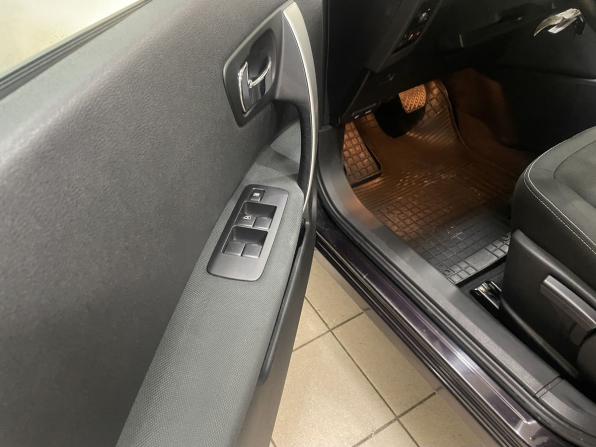 Nissan Qashqai I Рестайлинг с пробегом 2011 года, цена 1 120 000 рублей, 121088 км, внедорожник, Автокод Объявления