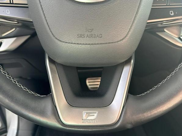 Lexus RX V с пробегом 2022 года, цена 8 288 000 рублей, 27884 км, внедорожник, Автокод Объявления