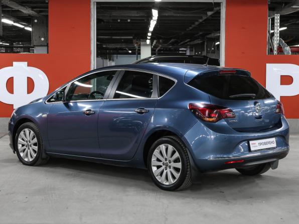 Opel Astra J Рестайлинг с пробегом 2013 года, цена 827 000 рублей, 214353 км, хэтчбек, Автокод Объявления