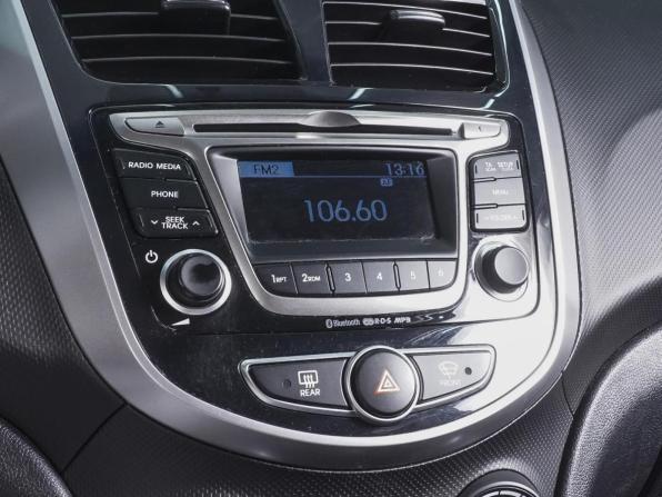 Hyundai Solaris I Рестайлинг с пробегом 2016 года, цена 1 370 000 рублей, 71331 км, седан, Автокод Объявления