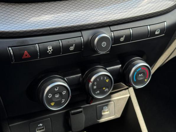 Lada (ВАЗ) Vesta I Рестайлинг (NG) с пробегом 2024 года, цена 1 399 000 рублей, 32502 км, седан, Автокод Объявления