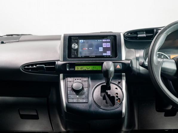 Toyota Wish II с пробегом 2009 года, цена 1 225 000 рублей, 168057 км, минивэн, Автокод Объявления