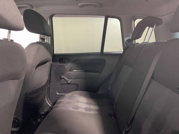 Ford Fusion I Рестайлинг с пробегом 2006 года, цена 369 999 рублей, 283337 км, хэтчбек, Автокод Объявления