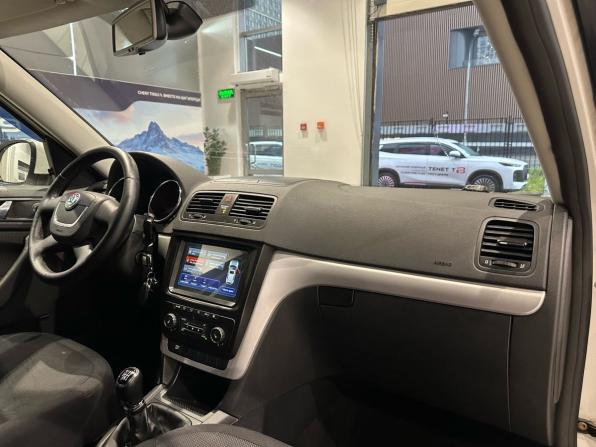 Skoda Yeti I с пробегом 2012 года, цена 575 000 рублей, 334394 км, внедорожник, Автокод Объявления