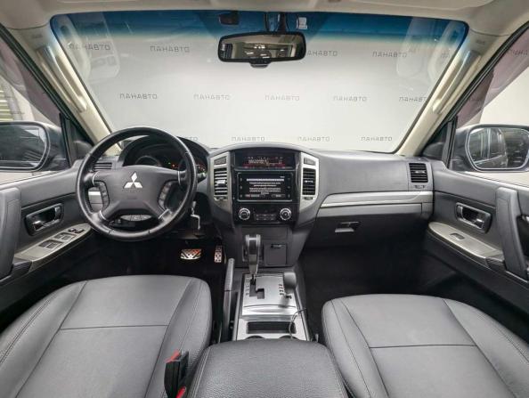 Mitsubishi Pajero IV Рестайлинг 2 с пробегом 2017 года, цена 2 785 000 рублей, 158387 км, внедорожник, Автокод Объявления