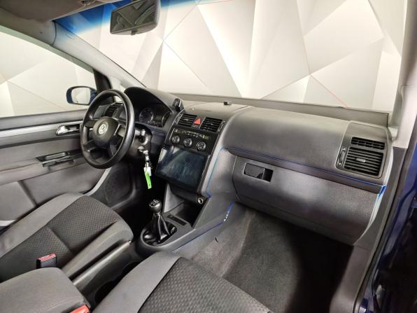 Volkswagen Touran I с пробегом 2004 года, цена 399 000 рублей, 570661 км, компактвэн, Автокод Объявления