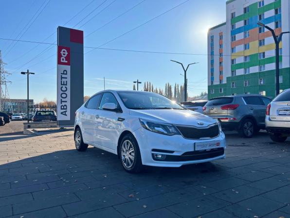 Kia Rio III Рестайлинг с пробегом 2016 года, цена 1 129 500 рублей, 121556 км, седан, Автокод Объявления