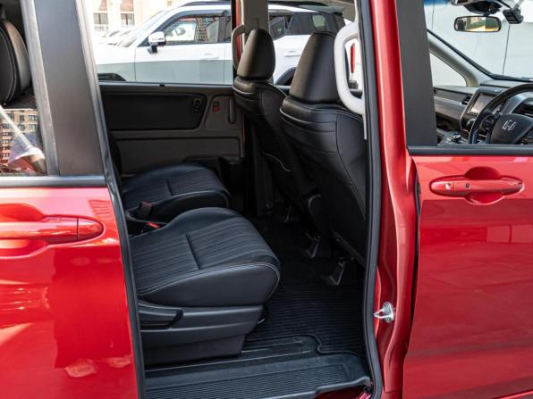 Honda Freed II с пробегом 2018 года, цена 1 695 000 рублей, 100347 км, компактвэн, Автокод Объявления