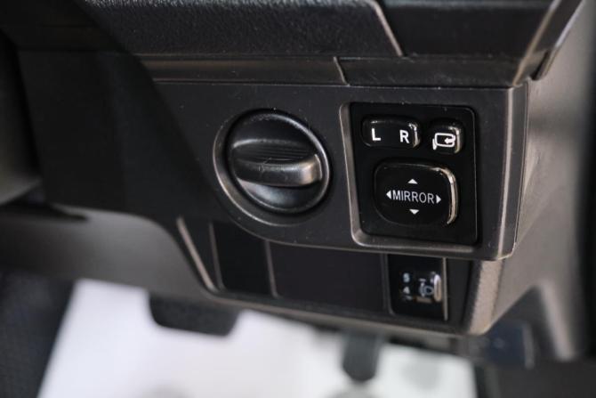 Toyota Corolla XI (E160 E170 E180) Рестайлинг 1 с пробегом 2015 года, цена 1 099 000 рублей, 154000 км, универсал, Автокод Объявления