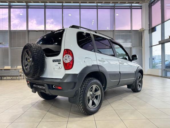 Chevrolet Niva I Рестайлинг с пробегом 2017 года, цена 685 000 рублей, 164498 км, внедорожник, Автокод Объявления