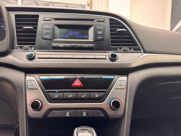 Hyundai Elantra VI (AD) с пробегом 2018 года, цена 1 599 000 рублей, 150000 км, седан, Автокод Объявления