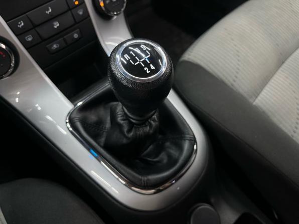 Chevrolet Cruze I Рестайлинг с пробегом 2013 года, цена 899 000 рублей, 127000 км, хэтчбек, Автокод Объявления