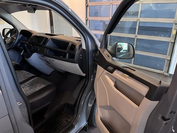 Volkswagen Caravelle T6 с пробегом 2019 года, цена 3 940 000 рублей, 90971 км, минивэн, Автокод Объявления