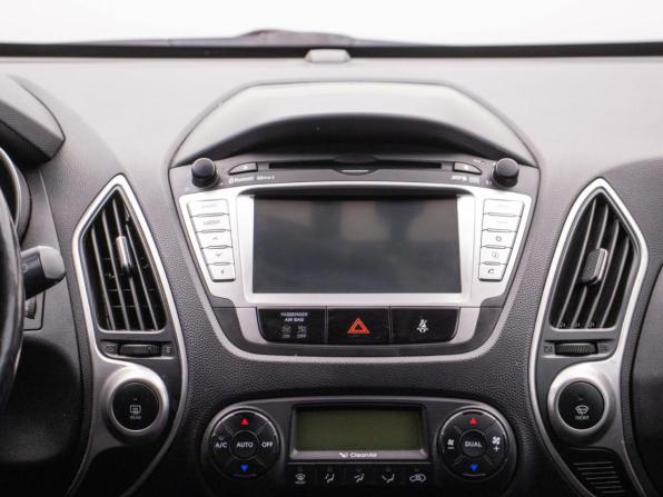 Hyundai ix35 I Рестайлинг с пробегом 2013 года, цена 950 000 рублей, 279383 км, внедорожник, Автокод Объявления