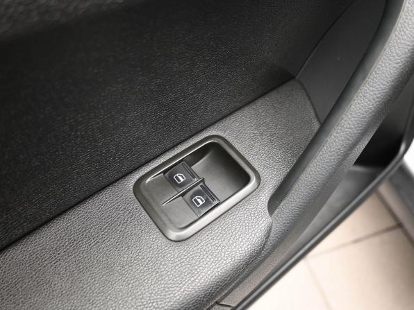Skoda Yeti I Рестайлинг с пробегом 2015 года, цена 1 240 000 рублей, 206413 км, внедорожник, Автокод Объявления