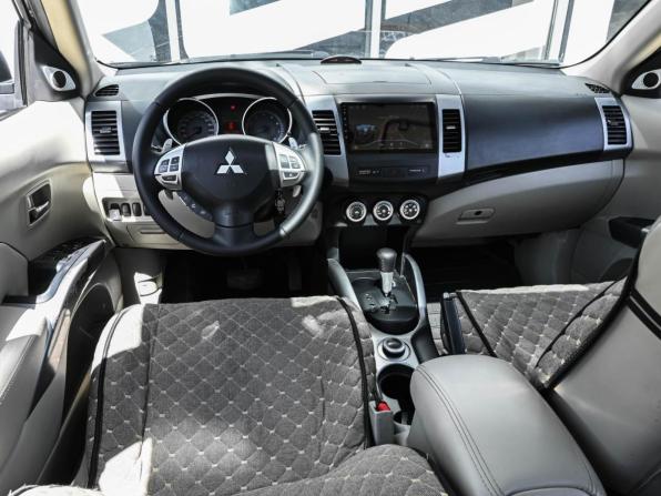 Mitsubishi Outlander II с пробегом 2008 года, цена 866 700 рублей, 518596 км, внедорожник, Автокод Объявления