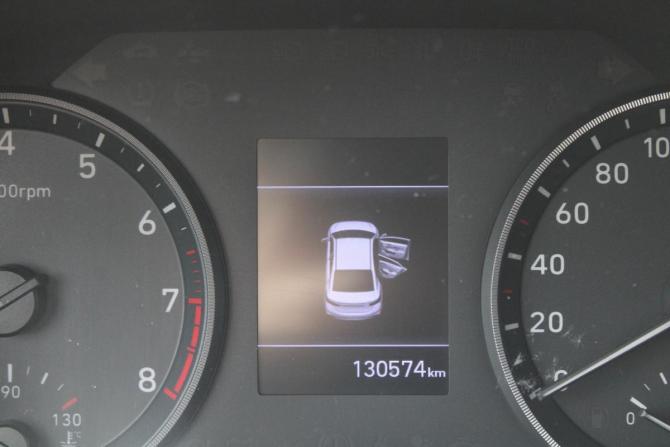 Hyundai Solaris II с пробегом 2019 года, цена 1 240 000 рублей, 131000 км, седан, Автокод Объявления