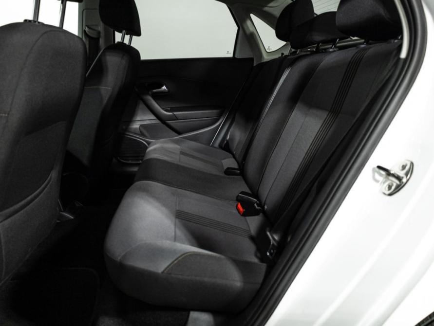 Volkswagen Polo V Рестайлинг Санкт-Петербург  - изображение 11