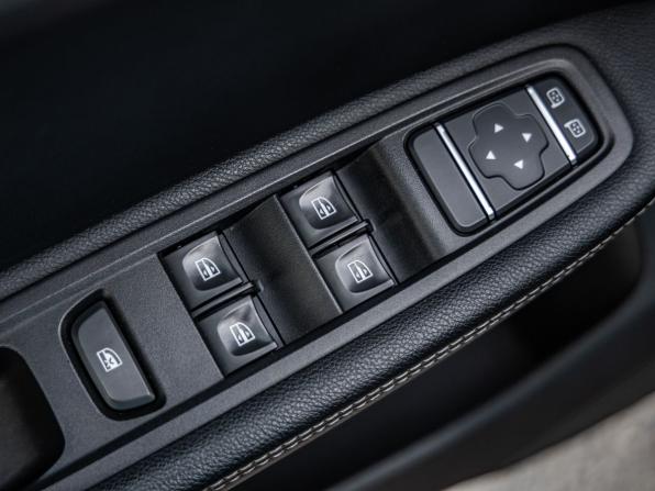 Renault Arkana I с пробегом 2019 года, цена 1 498 000 рублей, 136721 км, внедорожник, Автокод Объявления