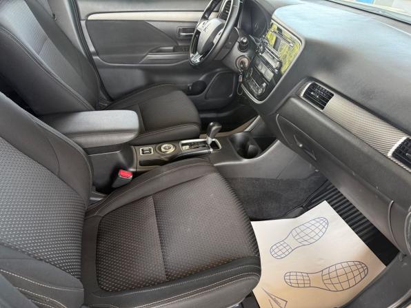 Mitsubishi Outlander III Рестайлинг 2 с пробегом 2016 года, цена 1 593 000 рублей, 106236 км, внедорожник, Автокод Объявления