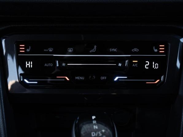 Volkswagen Tiguan II Рестайлинг с пробегом 2020 года, цена 2 698 000 рублей, 46439 км, внедорожник, Автокод Объявления