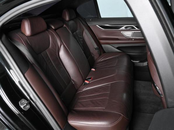 BMW 7 серии VI (G11/G12) Рестайлинг с пробегом 2019 года, цена 5 949 000 рублей, 115099 км, седан, Автокод Объявления