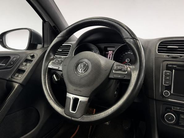 Volkswagen Golf VI с пробегом 2011 года, цена 1 029 000 рублей, 124000 км, хэтчбек, Автокод Объявления
