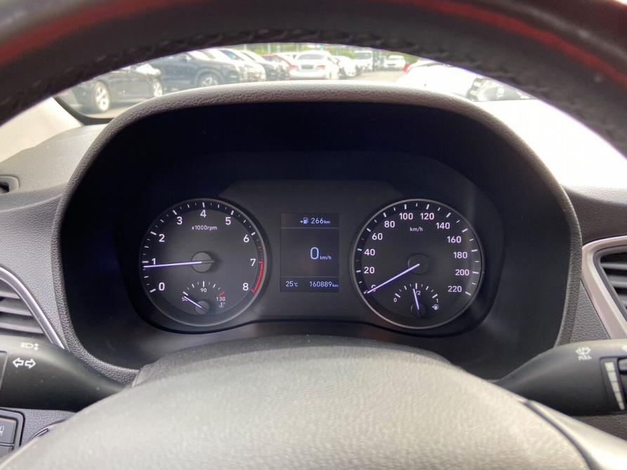 Hyundai Solaris II Москва  - изображение 16