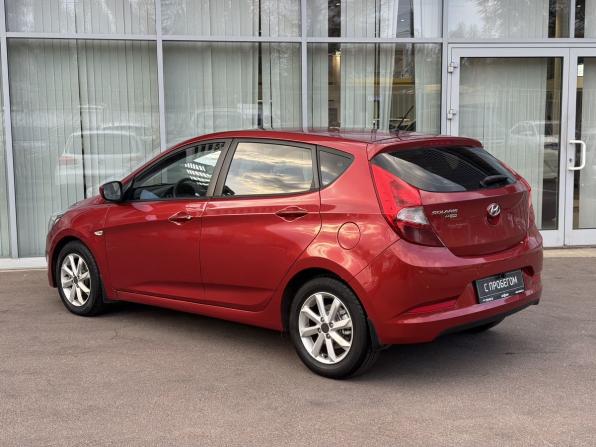 Hyundai Solaris I Рестайлинг с пробегом 2016 года, цена 875 000 рублей, 204000 км, хэтчбек, Автокод Объявления