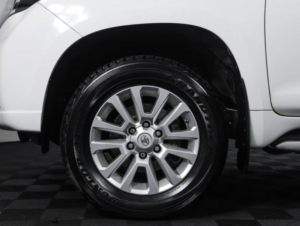 Toyota Land Cruiser Prado 150 Series Рестайлинг 1 с пробегом 2014 года, цена 3 990 000 рублей, 115658 км, внедорожник, Автокод Объявления