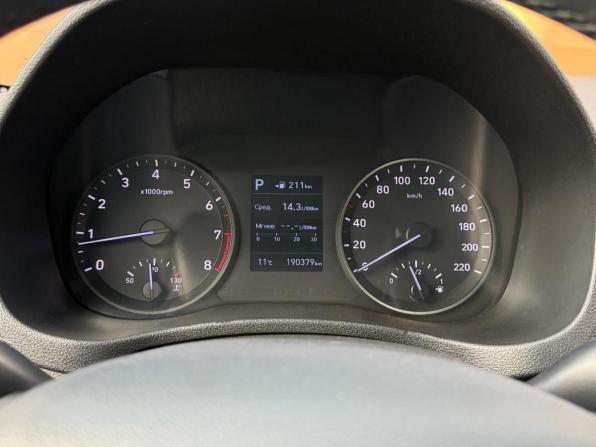 Hyundai Solaris II с пробегом 2019 года, цена 1 180 000 рублей, 190000 км, седан, Автокод Объявления