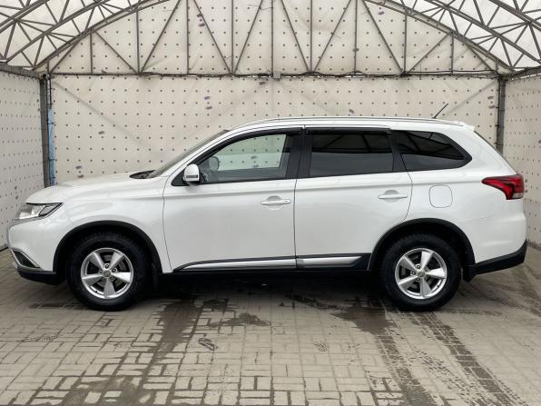 Mitsubishi Outlander III Рестайлинг 2 с пробегом 2016 года, цена 1 795 000 рублей, 108966 км, внедорожник, Автокод Объявления