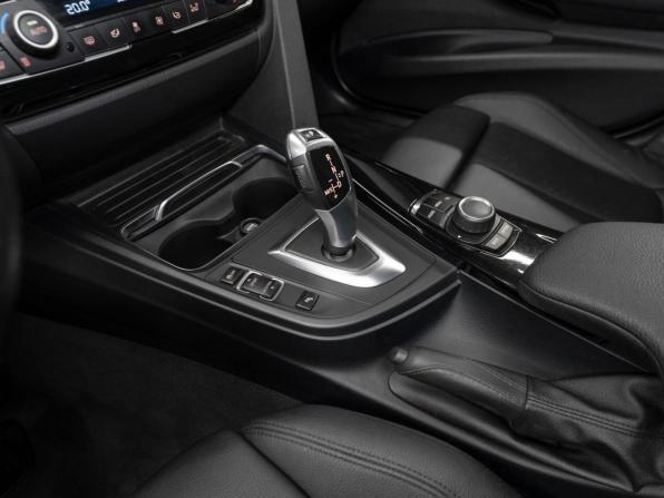 BMW 3 серии VI (F3x) Рестайлинг с пробегом 2015 года, цена 2 390 000 рублей, 114783 км, седан, Автокод Объявления