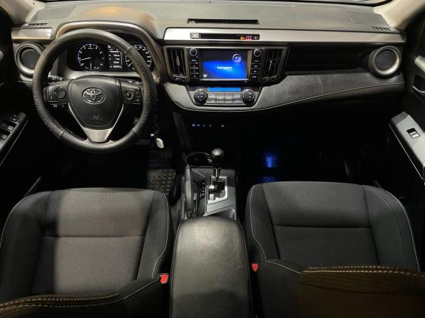 Toyota RAV4 IV (XA40) Рестайлинг с пробегом 2017 года, цена 1 880 000 рублей, 228343 км, внедорожник, Автокод Объявления