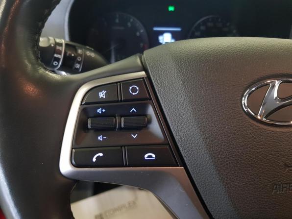 Hyundai Solaris II с пробегом 2019 года, цена 1 585 000 рублей, 41800 км, седан, Автокод Объявления
