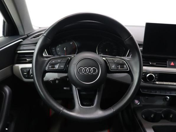 Audi A4 V (B9) Рестайлинг с пробегом 2021 года, цена 3 050 000 рублей, 49925 км, седан, Автокод Объявления