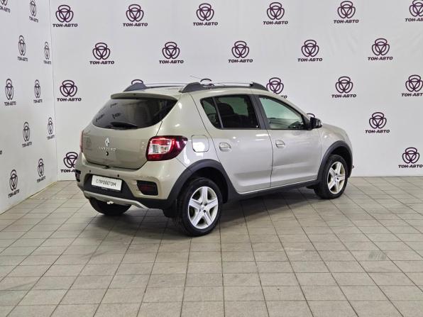 Renault Sandero II с пробегом 2018 года, цена 1 083 000 рублей, 108400 км, хэтчбек, Автокод Объявления
