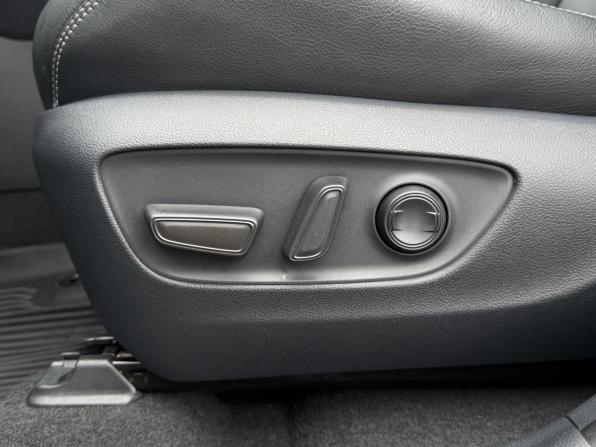 Toyota RAV4 V (XA50) с пробегом 2021 года, цена 2 990 000 рублей, 160050 км, внедорожник, Автокод Объявления