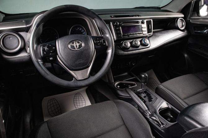 Toyota RAV4 IV (XA40) Рестайлинг с пробегом 2017 года, цена 2 349 000 рублей, 116350 км, внедорожник, Автокод Объявления