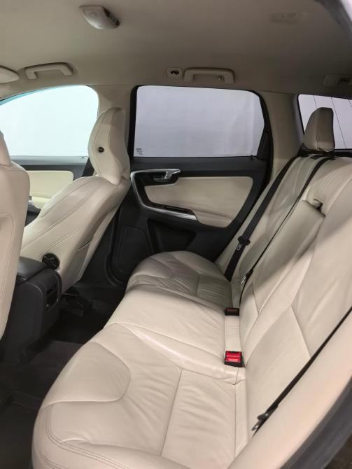Volvo XC60 I Рестайлинг Санкт-Петербург  - изображение 18