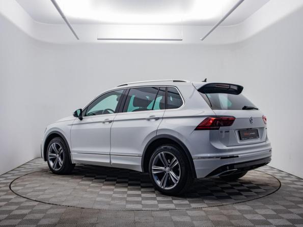 Volkswagen Tiguan II с пробегом 2020 года, цена 2 990 000 рублей, 92460 км, внедорожник, Автокод Объявления