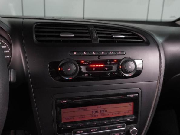 SEAT Leon II Рестайлинг с пробегом 2012 года, цена 499 000 рублей, 178373 км, хэтчбек, Автокод Объявления