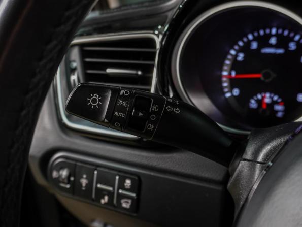 Kia Ceed III с пробегом 2019 года, цена 1 799 000 рублей, 115300 км, универсал, Автокод Объявления