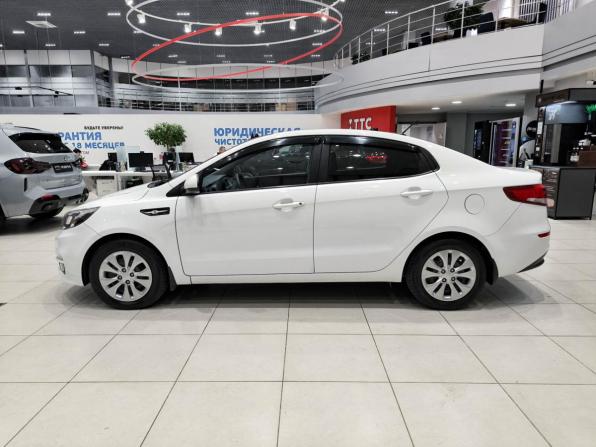Kia Rio III Рестайлинг с пробегом 2015 года, цена 950 000 рублей, 178672 км, седан, Автокод Объявления