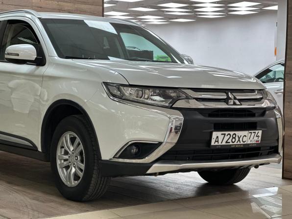Mitsubishi Outlander III Рестайлинг 2 с пробегом 2015 года, цена 1 530 000 рублей, 202480 км, внедорожник, Автокод Объявления