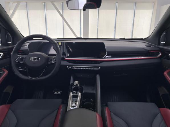 Geely Coolray I Рестайлинг с пробегом 2024 года, цена 1 980 000 рублей, 13678 км, внедорожник, Автокод Объявления
