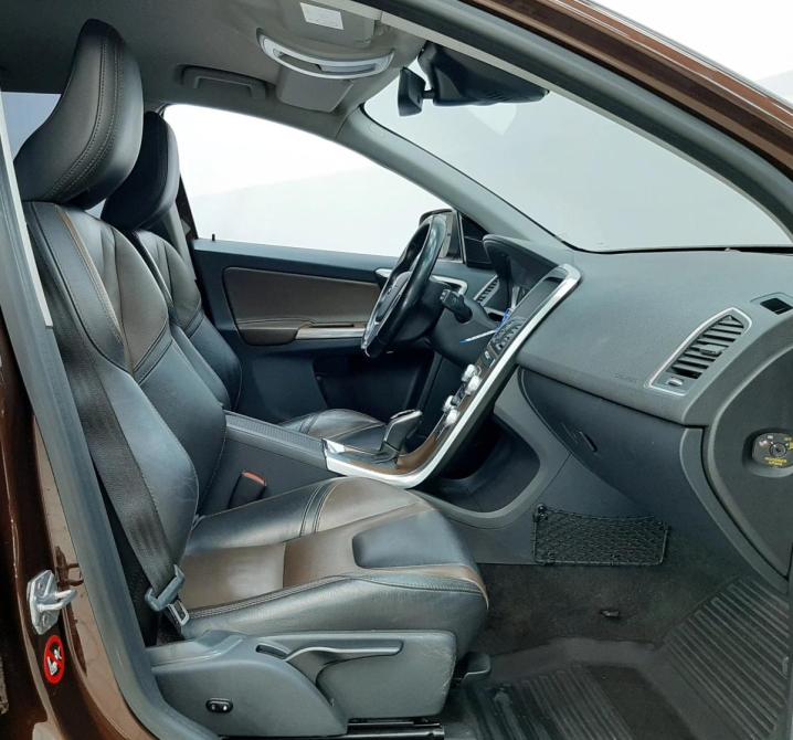 Volvo XC60 I Рестайлинг Москва  - изображение 11