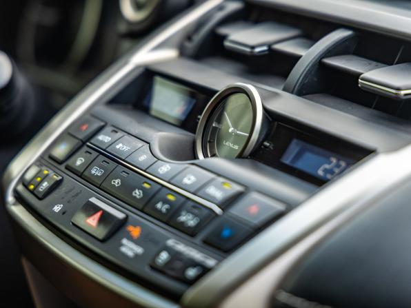 Lexus NX I с пробегом 2015 года, цена 2 748 000 рублей, 141559 км, внедорожник, Автокод Объявления